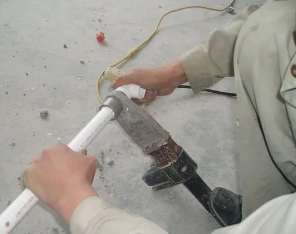 塔河漏水维修电话
